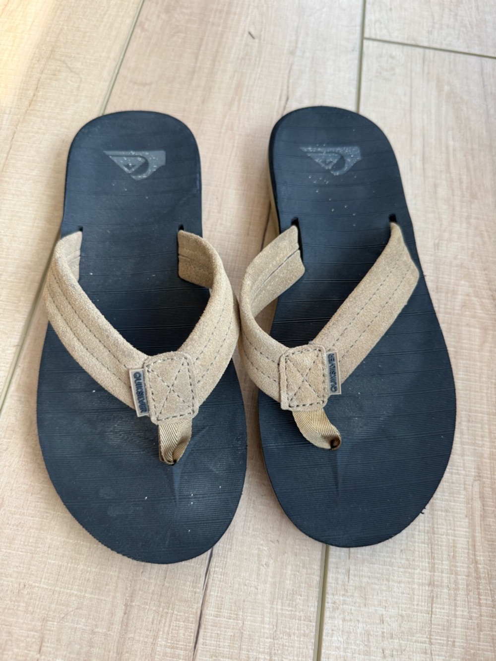 Quiksilver Men's Black Footbed Tan Strap Flip-Flops